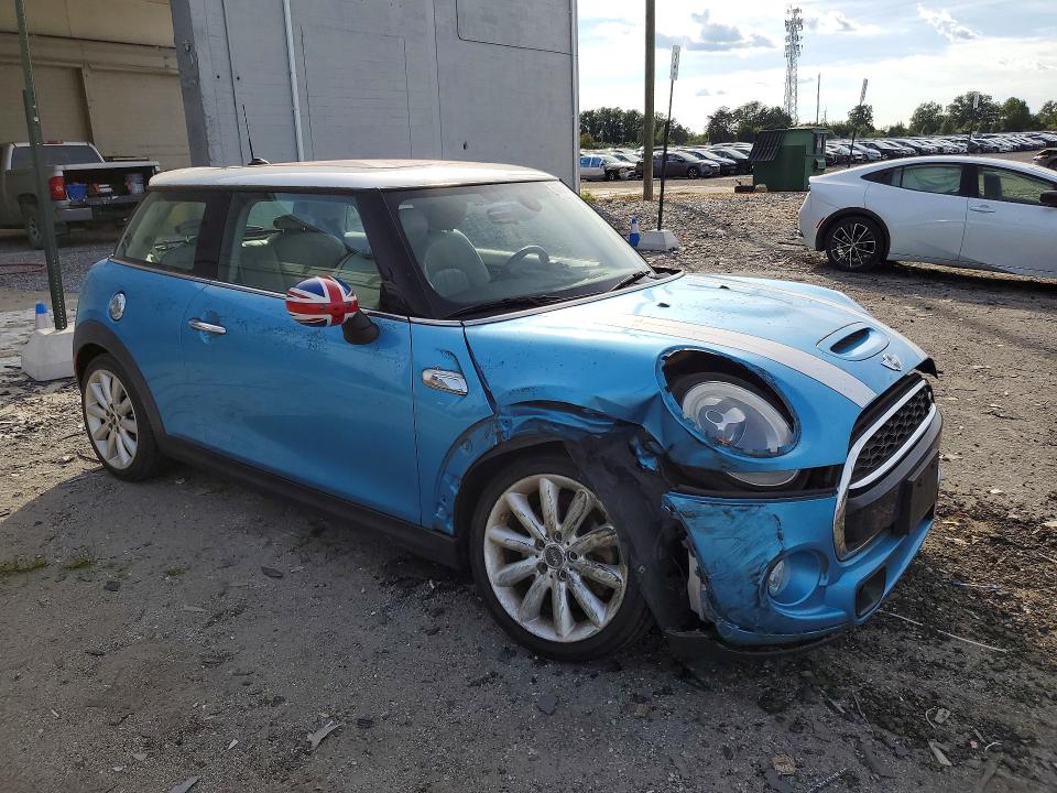Продаж на аукціоні авто 2015 Mini Cooper, vin: WMWXP7C54F2A38631, номер лоту: 67835106