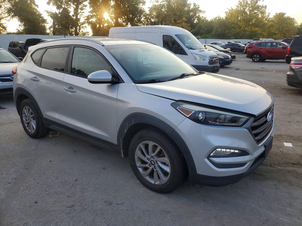 2016 Hyundai Tucson მანქანა იყიდება აუქციონზე, vin: KM8J33A42GU092466, აუქციონის ნომერი: 68850356