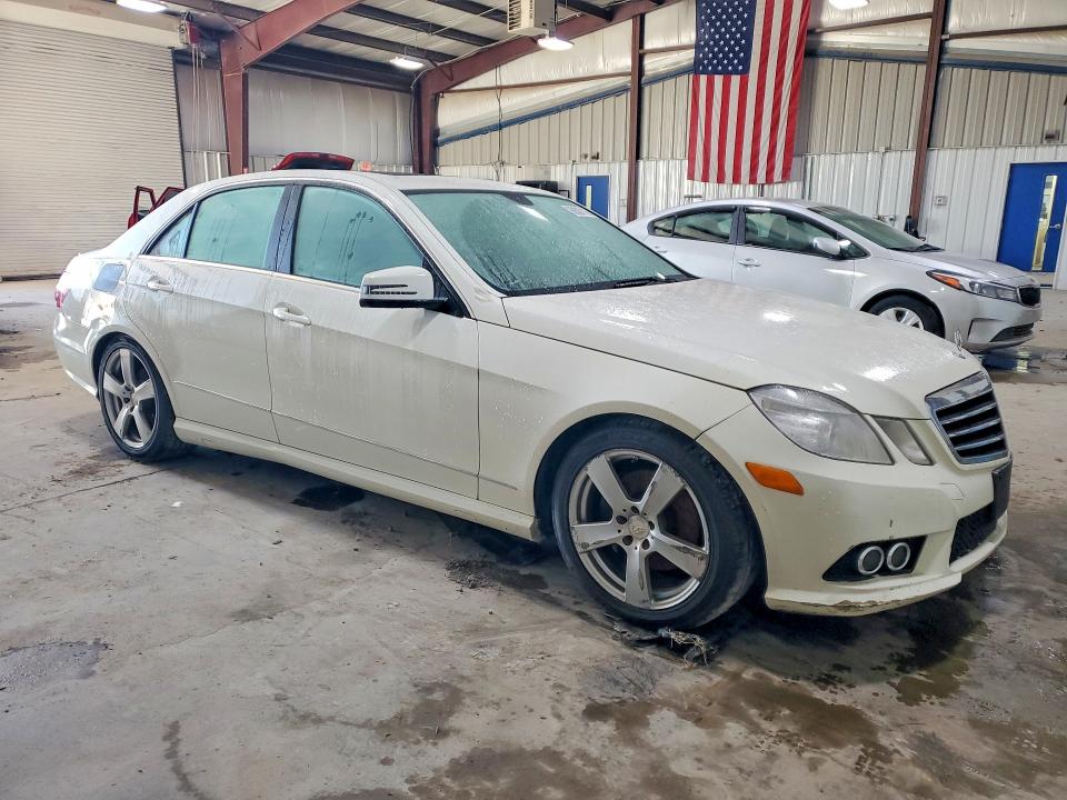 69307116 :رقم المزاد ، WDDHF8HB2AA156757 vin ، 2010 Mercedes-benz E مزاد بيع