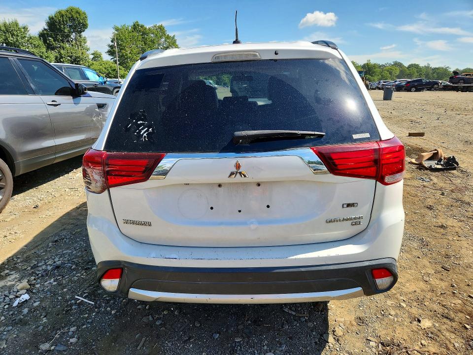 68645846 :رقم المزاد ، JA4AZ3A36GZ008317 vin ، 2016 Mitsubishi Outlander مزاد بيع