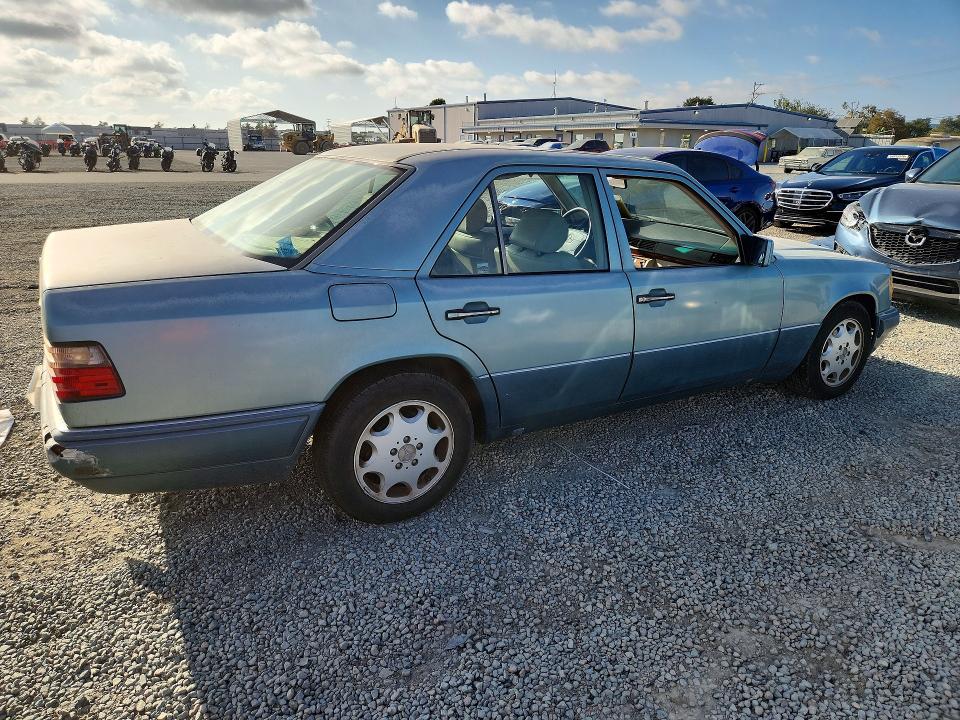 Aukcja sprzedaży 1994 Mercedes-benz E, vin: WDBEA32E3RC128823, numer aukcji: 69314626
