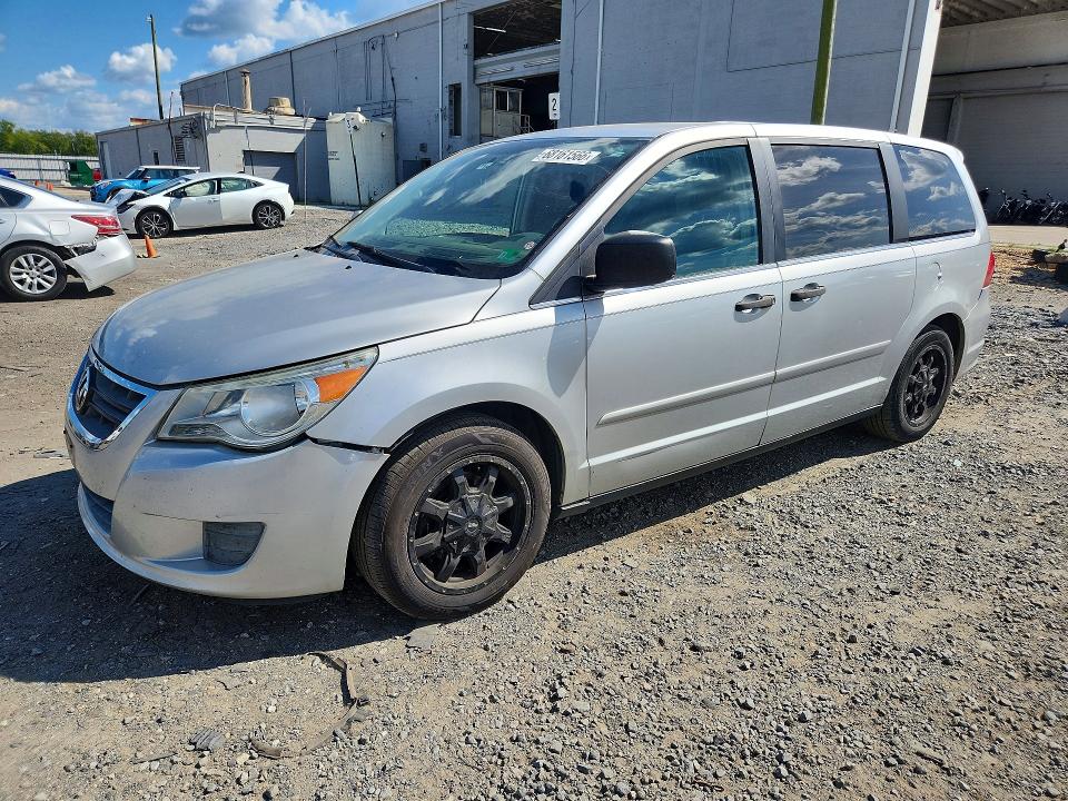 Auction sale of the 2011 Volkswagen Routan, vin: 2V4RW4DG8BR642338, lot number: 68161566