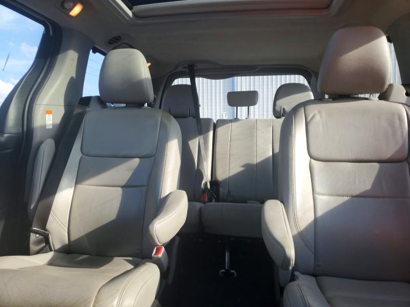 Продажа на аукционе авто 2015 Toyota Sienna, vin: 5TDYK3DC3FS561818, номер лота: 68152206