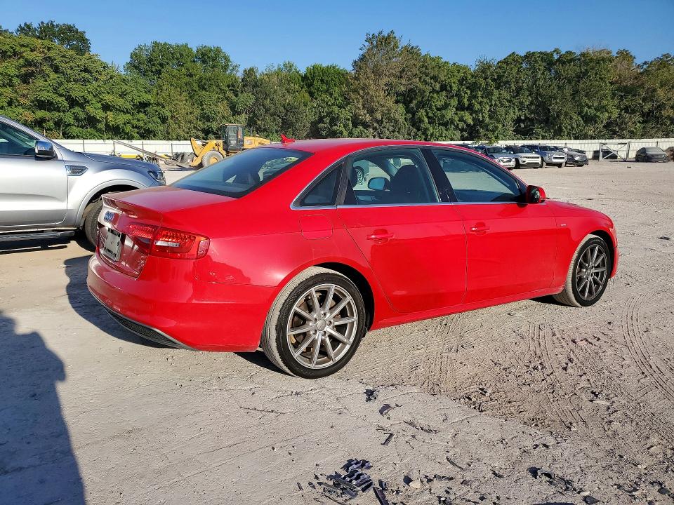 66050896 :رقم المزاد ، WAUEFAFL0FN023069 vin ، 2015 Audi A4 مزاد بيع