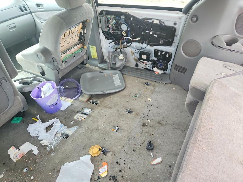 2006 Toyota Sienna მანქანა იყიდება აუქციონზე, vin: 5TDZA23C46S431954, აუქციონის ნომერი: 68744646