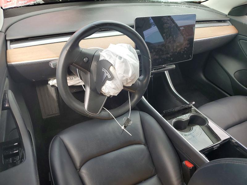Продажа на аукционе авто 2018 Tesla Model 3, vin: 5YJ3E1EB4JF104640, номер лота: 70836386