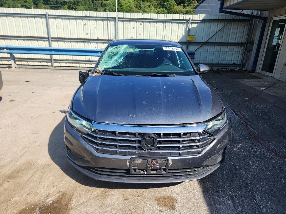 Продажа на аукционе авто 2019 Volkswagen Jetta, vin: 3VWC57BU1KM093275, номер лота: 68872196