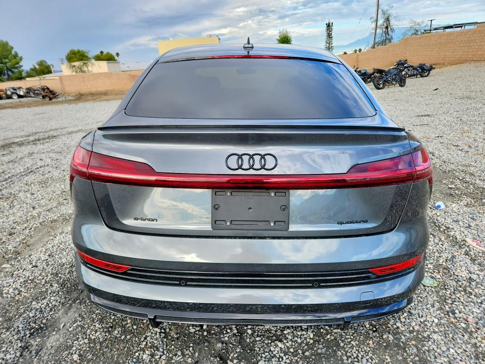 67925206 :رقم المزاد ، WA12ABGE7PB025389 vin ، 2023 Audi E-tron مزاد بيع