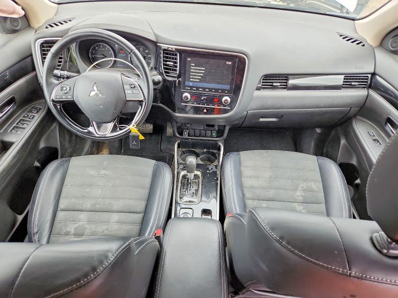 2020 Mitsubishi Outlander მანქანა იყიდება აუქციონზე, vin: JA4AZ3A32LZ010785, აუქციონის ნომერი: 66008166