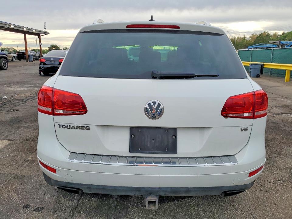 69376846 :رقم المزاد ، WVGEF9BP0DD007608 vin ، 2013 Volkswagen Touareg مزاد بيع