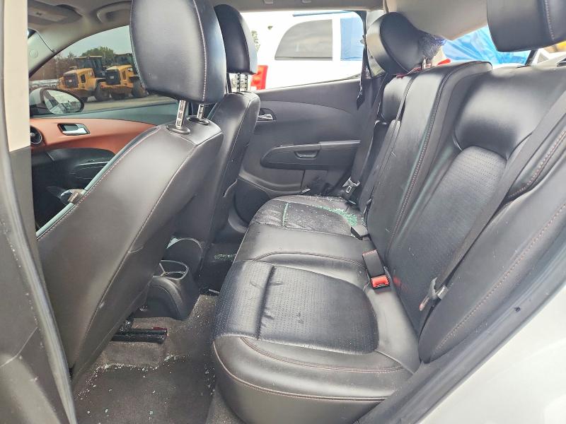 69733596 :رقم المزاد ، 1G1JE6SG2E4141096 vin ، 2014 Chevrolet Sonic مزاد بيع