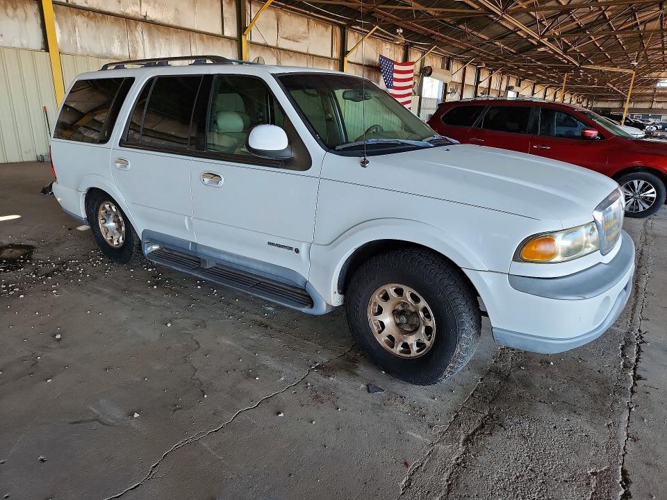 69773196 :رقم المزاد ، 5LMRU27L1WLJ50979 vin ، 1998 Lincoln Navigator مزاد بيع