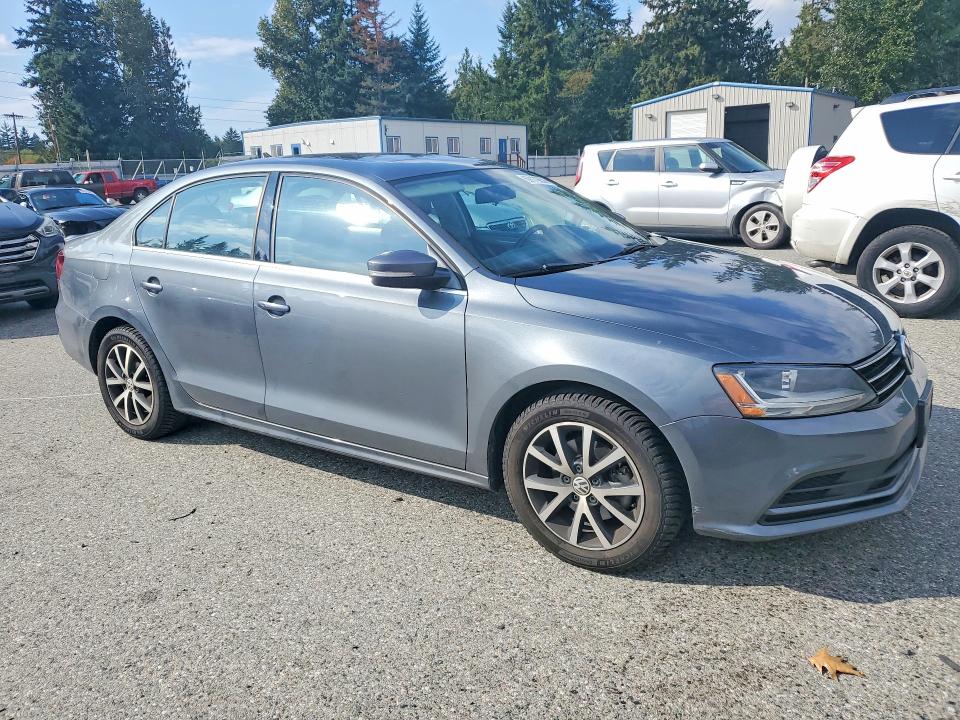 69179856 :رقم المزاد ، 3VWDB7AJ8HM298475 vin ، 2017 Volkswagen Jetta مزاد بيع
