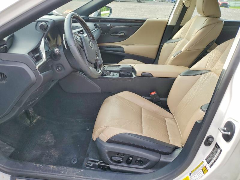 Продажа на аукционе авто 2021 Lexus Es, vin: 58AEA1C12MU010111, номер лота: 67537896