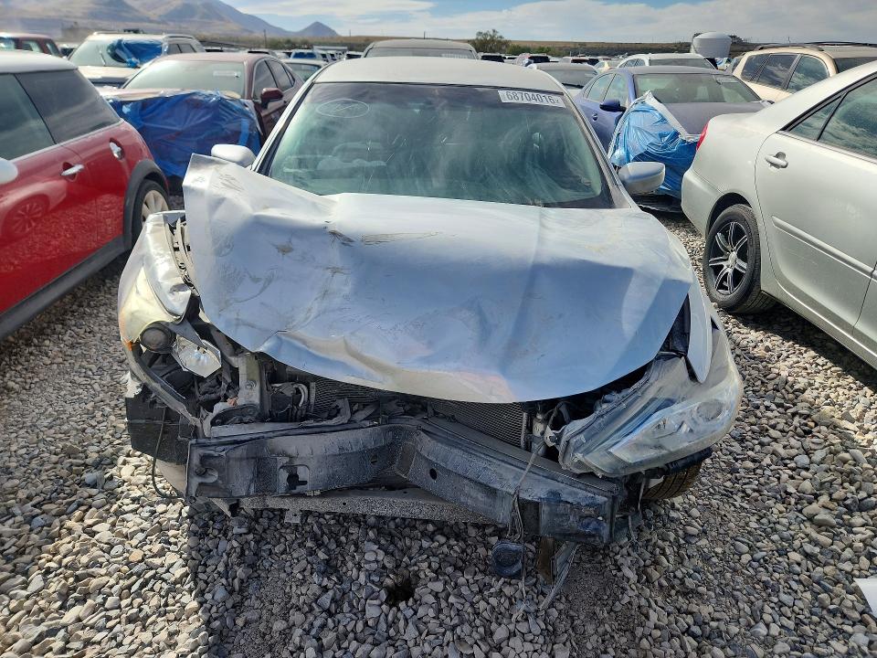 2017 Nissan Altima მანქანა იყიდება აუქციონზე, vin: 1N4AL3AP8HC236095, აუქციონის ნომერი: 68704016