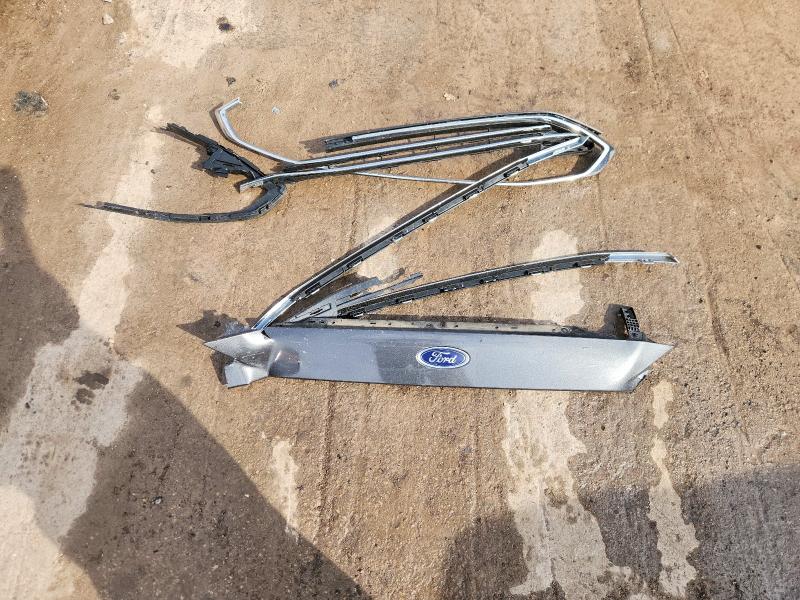 68400466 :رقم المزاد ، 3FA6P0LU2HR325822 vin ، 2017 Ford Fusion مزاد بيع