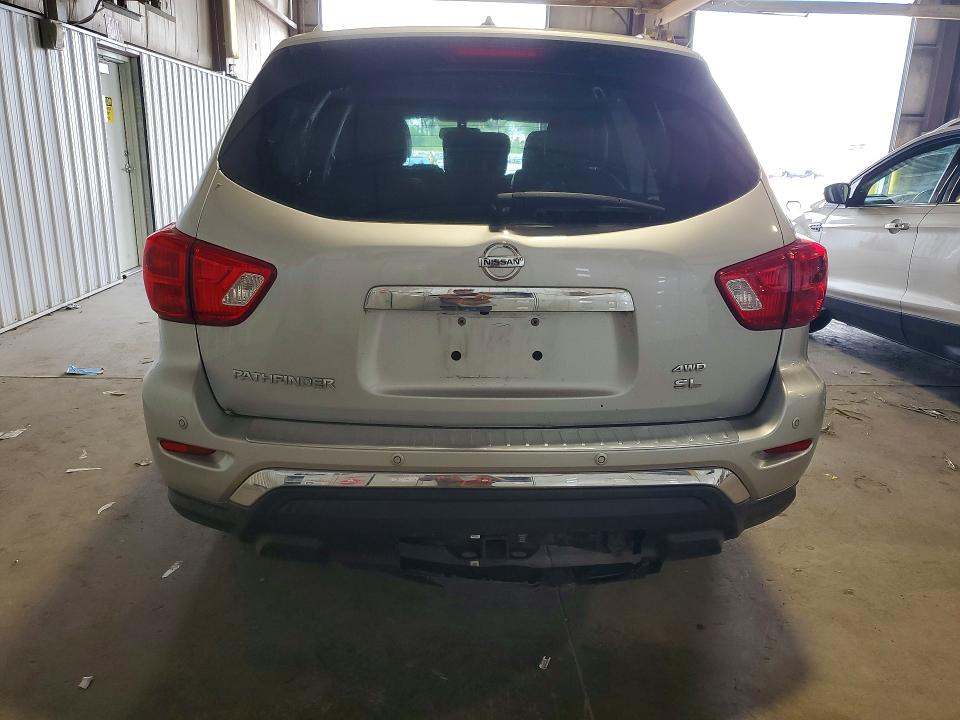69005796 :رقم المزاد ، 5N1DR2MM6HC643507 vin ، 2017 Nissan Pathfinder مزاد بيع