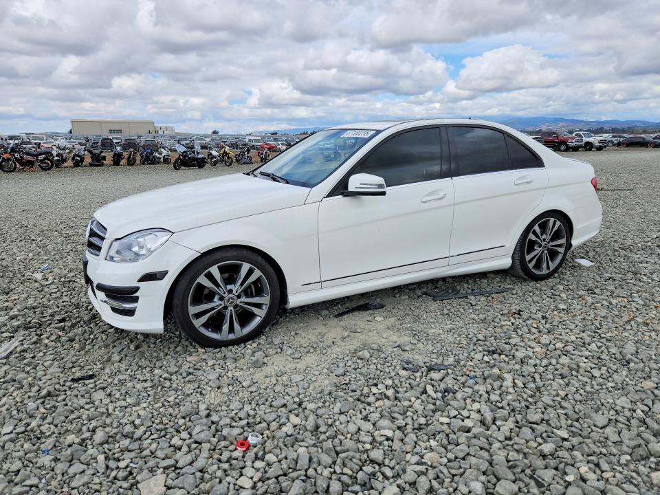 Продажа на аукционе авто 2014 Mercedes-benz C, vin: WDDGF4HB6EA941230, номер лота: 67180206