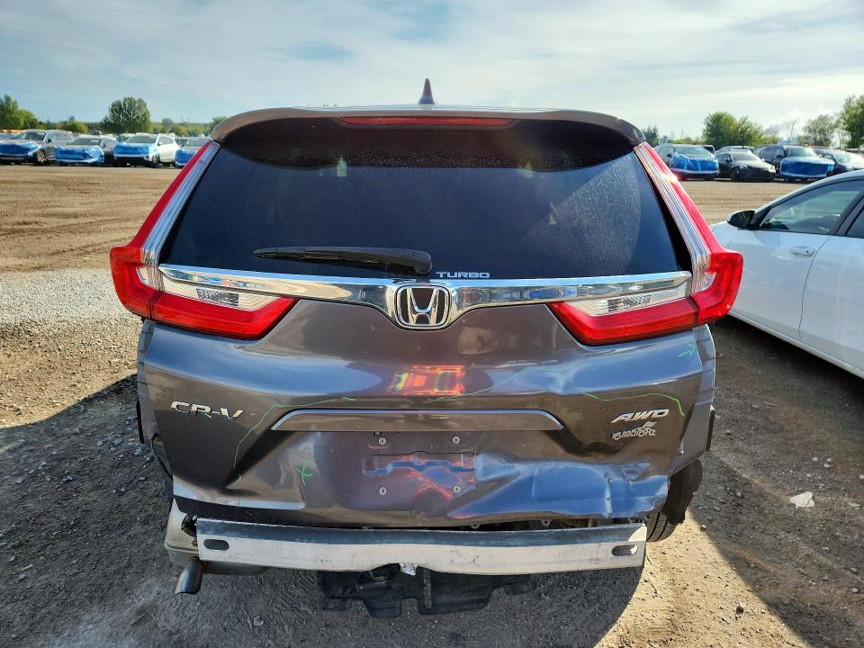 69113046 :رقم المزاد ، 2HKRW2H28JH121340 vin ، 2018 Honda Cr-v مزاد بيع