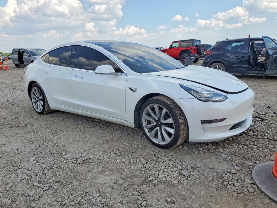 2020 Tesla Model 3 მანქანა იყიდება აუქციონზე, vin: 5YJ3E1EB3LF667357, აუქციონის ნომერი: 70269116