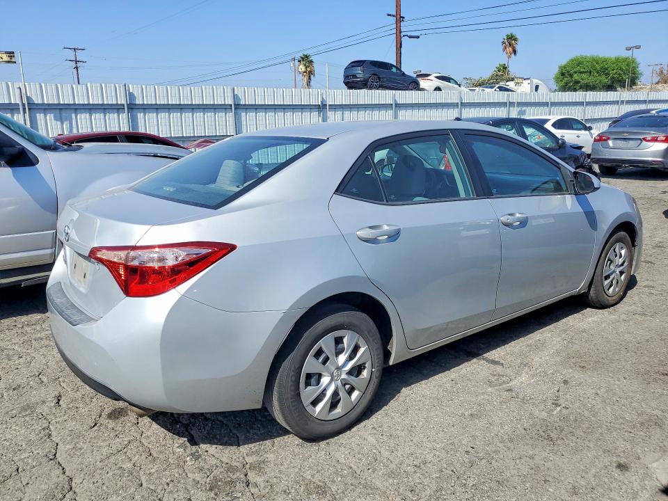 Aukcja sprzedaży 2017 Toyota Corolla, vin: 5YFBURHE9HP611325, numer aukcji: 69438176