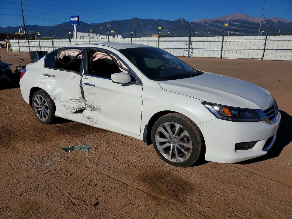 2014 Honda Accord მანქანა იყიდება აუქციონზე, vin: 1HGCR2F59EA281624, აუქციონის ნომერი: 67411446