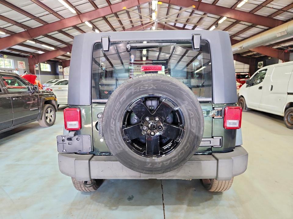 2010 Jeep Wrangler Unlimited მანქანა იყიდება აუქციონზე, vin: 1J4BA3H11AL101983, აუქციონის ნომერი: 70157056