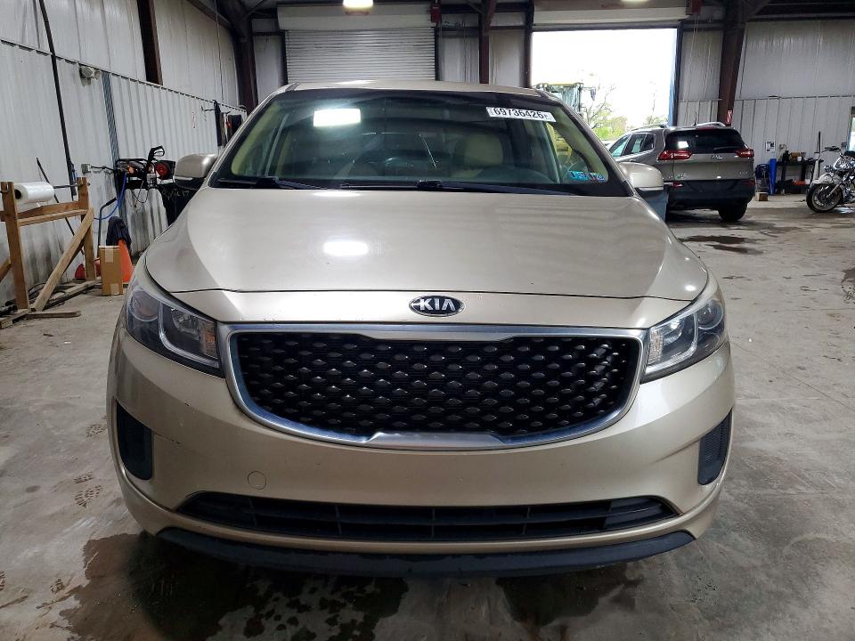 69736426 :رقم المزاد ، KNDMB5C16H6225447 vin ، 2017 Kia Sedona مزاد بيع