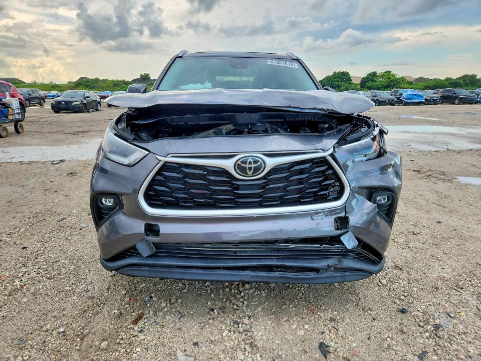 Продажа на аукционе авто 2021 Toyota Highlander, vin: 5TDHZRBHXMS114994, номер лота: 67987816