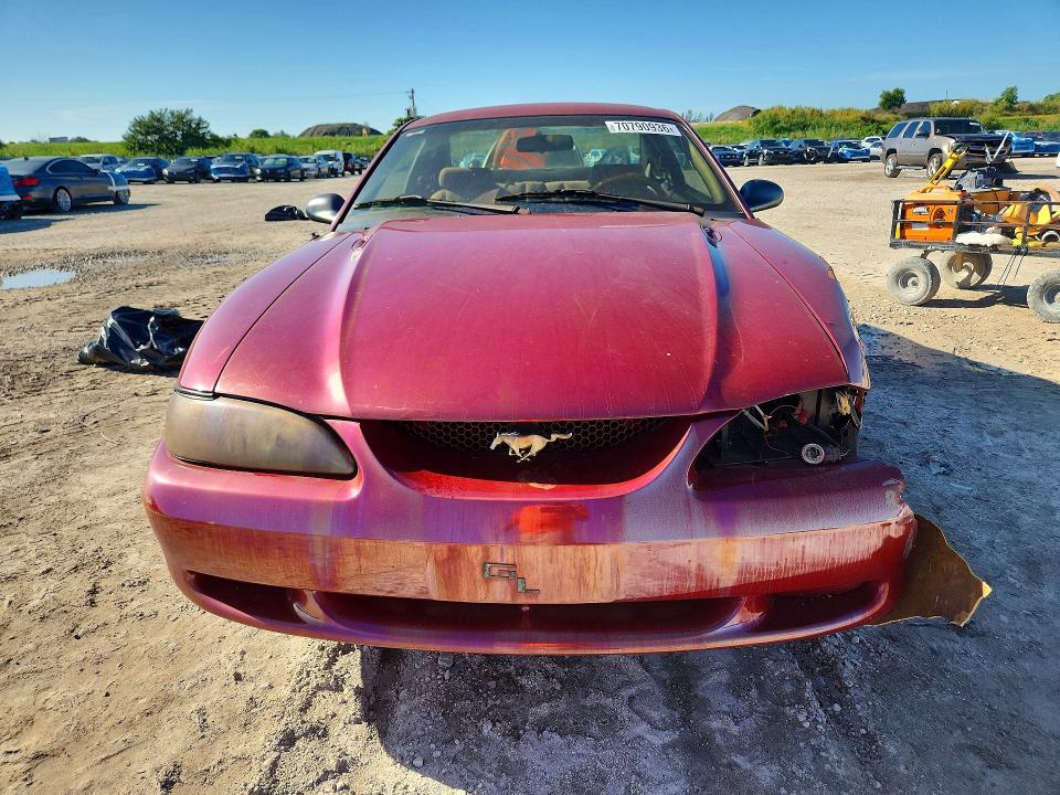 70790936 :رقم المزاد ، 1FALP4043TF176017 vin ، 1996 Ford Mustang مزاد بيع