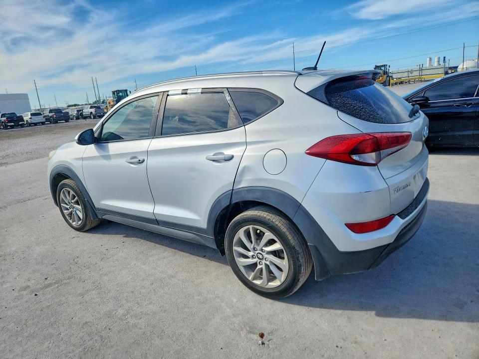 2016 Hyundai Tucson მანქანა იყიდება აუქციონზე, vin: KM8J33A42GU224271, აუქციონის ნომერი: 70416626