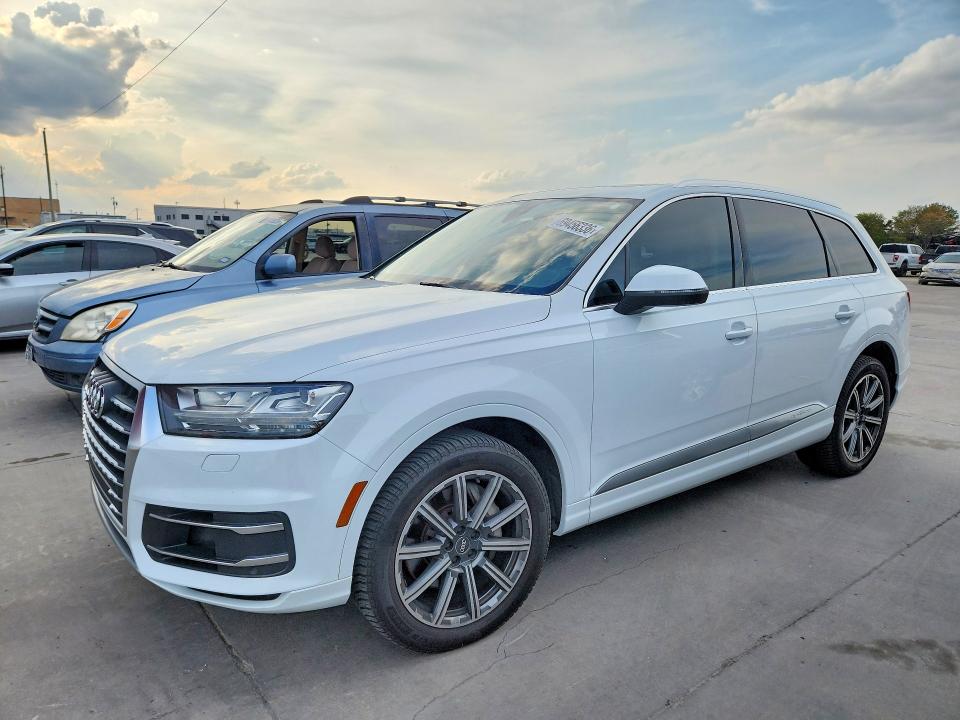 Продажа на аукционе авто 2017 Audi Q7, vin: WA1LAAF73HD036378, номер лота: 69456336