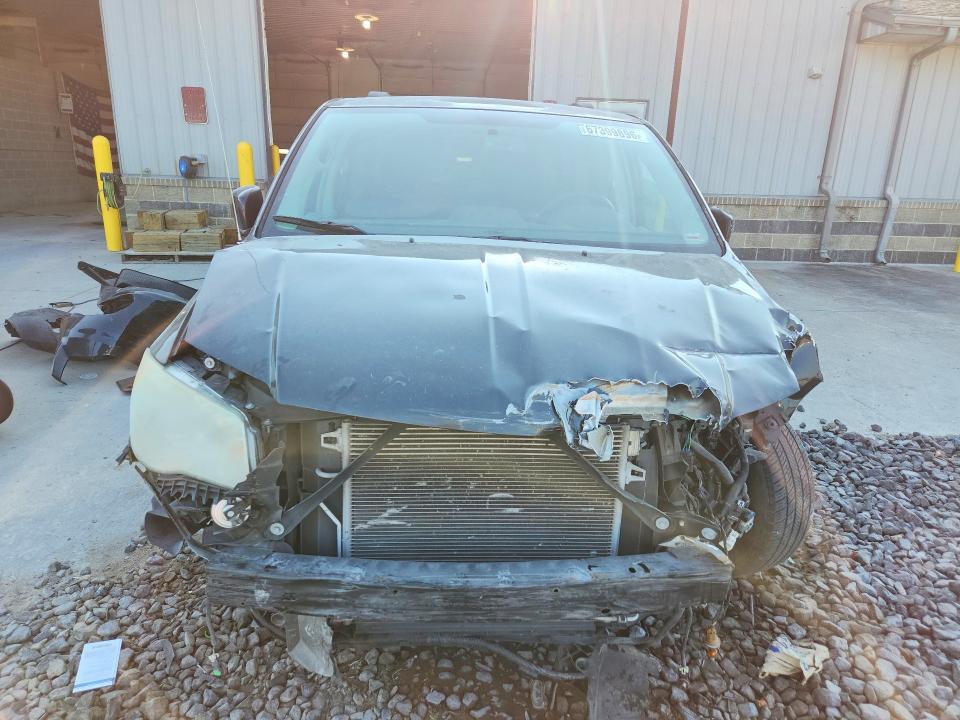 67399896 :رقم المزاد ، 2A4RR5DG3BR723247 vin ، 2011 Chrysler Town & Country مزاد بيع