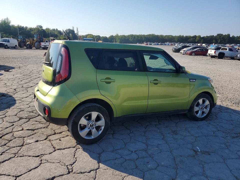 2017 Kia Soul მანქანა იყიდება აუქციონზე, vin: KNDJN2A27H7878903, აუქციონის ნომერი: 69092706