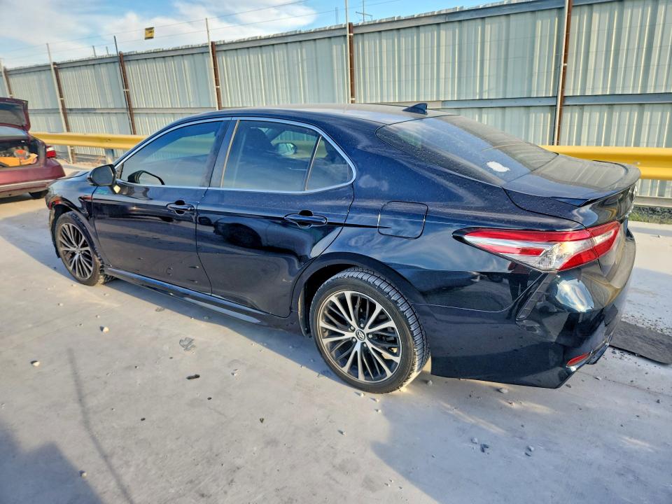 2019 Toyota Camry მანქანა იყიდება აუქციონზე, vin: 4T1B11HK9KU238907, აუქციონის ნომერი: 69230496