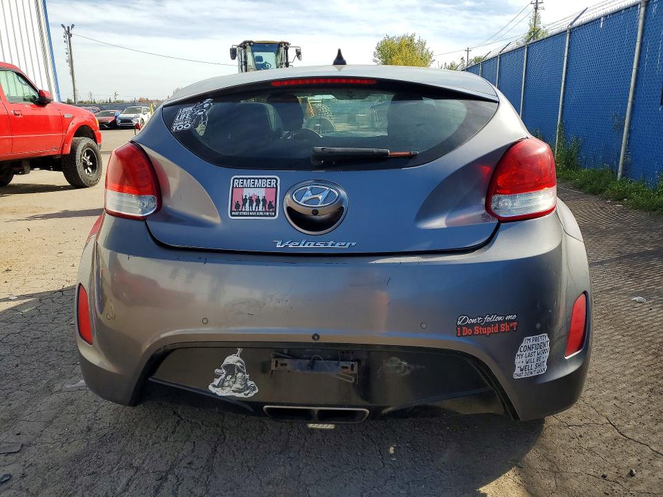 70639076 :رقم المزاد ، KMHTC6AD7GU300044 vin ، 2016 Hyundai Veloster مزاد بيع