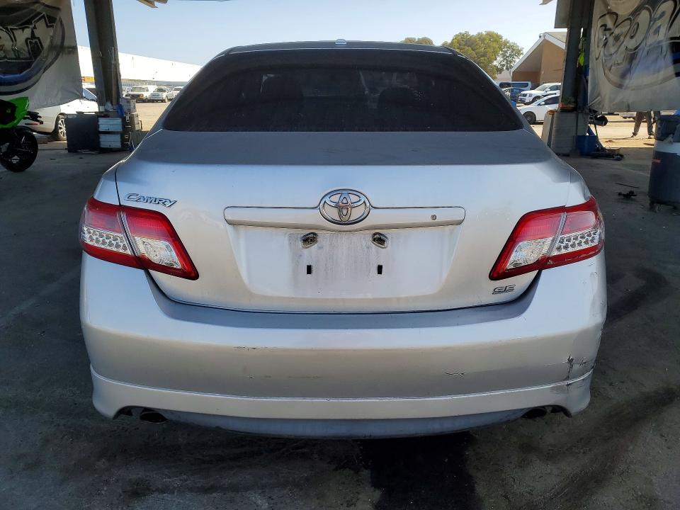 2011 Toyota Camry მანქანა იყიდება აუქციონზე, vin: 4T1BF3EKXBU161899, აუქციონის ნომერი: 69173696
