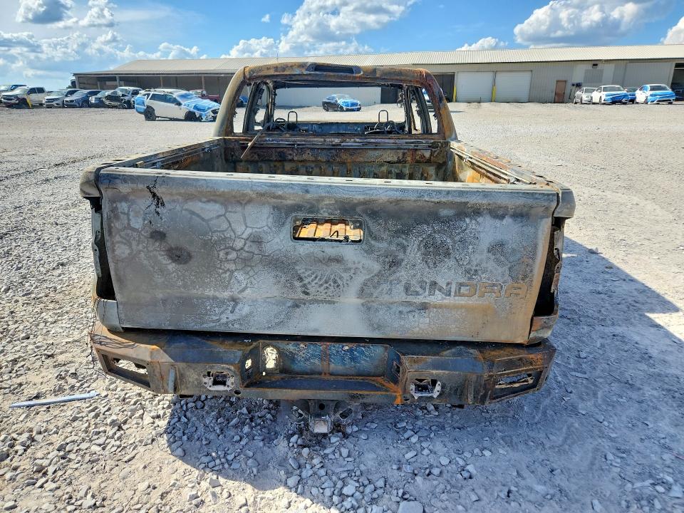 Продаж на аукціоні авто 2018 Toyota Tundra, vin: 5TFHY5F15JX737714, номер лоту: 68736466