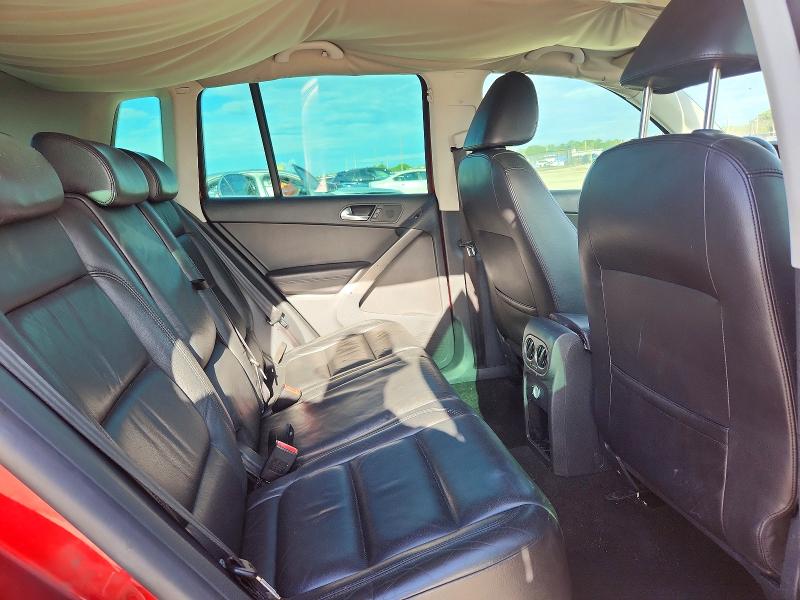 67877756 :رقم المزاد ، WVGAV7AX4AW508802 vin ، 2010 Volkswagen Tiguan مزاد بيع