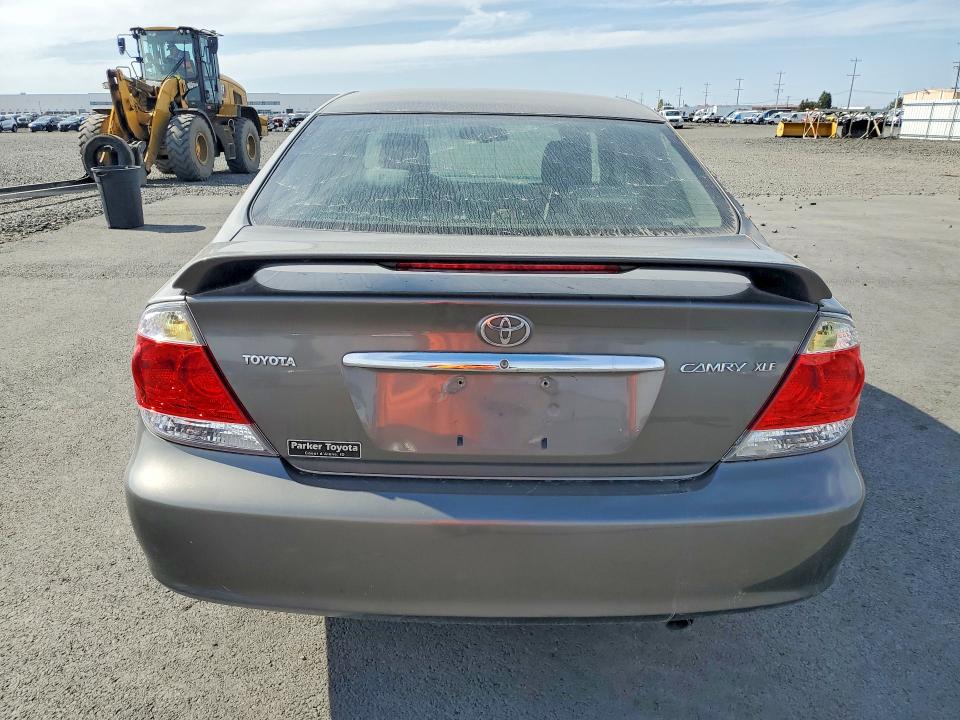 70326746 :رقم المزاد ، 4T1BE32K55U583719 vin ، 2005 Toyota Camry مزاد بيع