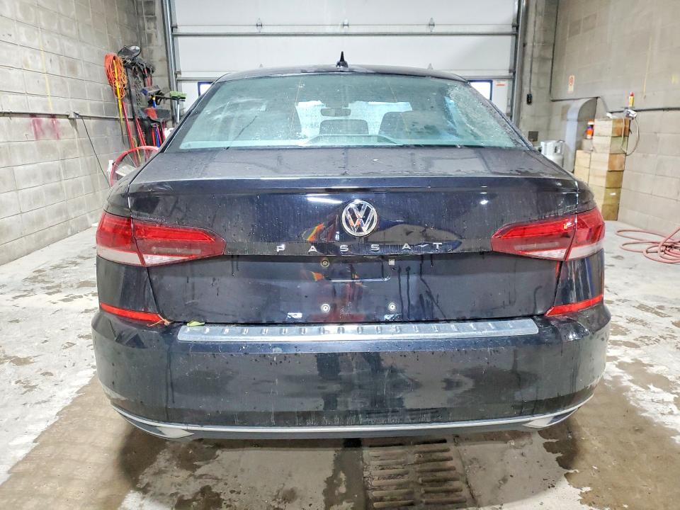 Продажа на аукционе авто 2022 Volkswagen Passat, vin: 1VWSA7A36NC008324, номер лота: 68779476