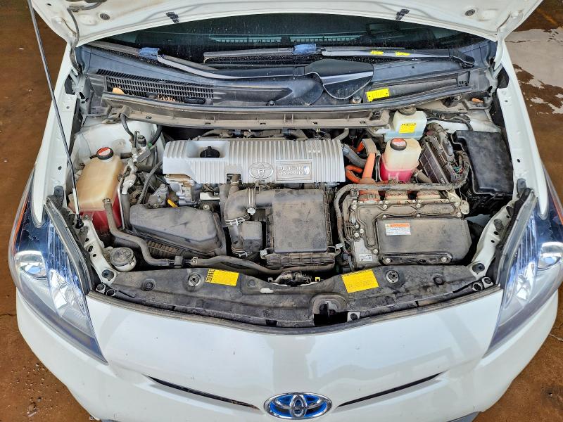69982966 :رقم المزاد ، JTDKN3DP0F3067188 vin ، 2015 Toyota Prius Plug-in Hybrid مزاد بيع