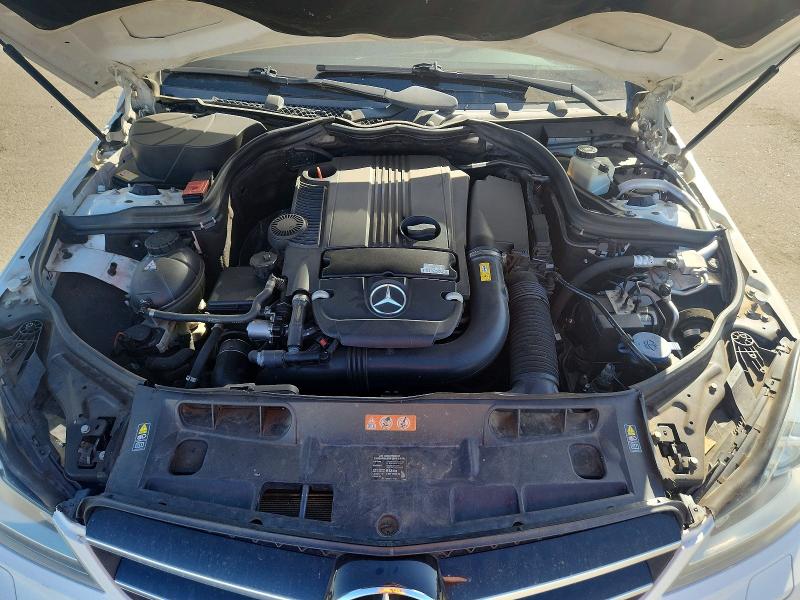 Продаж на аукціоні авто 2013 Mercedes-benz C, vin: WDDGJ4HB0DG085076, номер лоту: 70679546