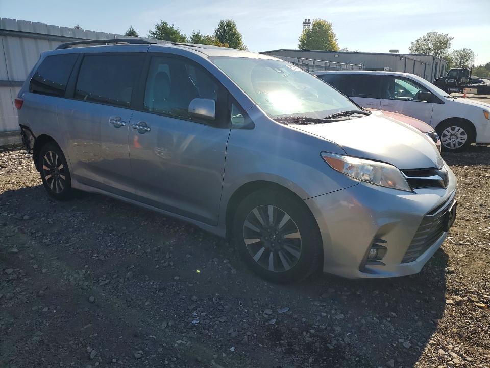 Aukcja sprzedaży 2018 Toyota Sienna Xle, vin: 5TDDZ3DC2JS194638, numer aukcji: 68949086