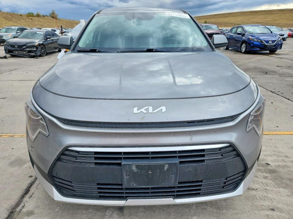Продажа на аукционе авто 2023 Kia Niro, vin: KNDCP3LE1P5061209, номер лота: 69717356