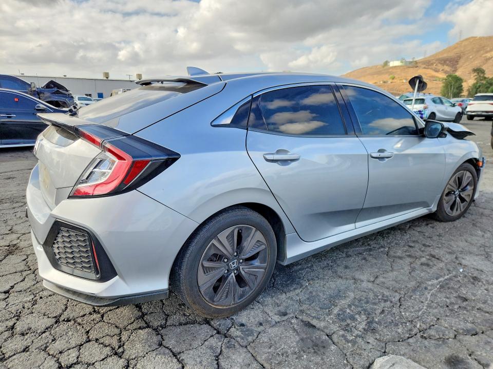 2017 Honda Civic მანქანა იყიდება აუქციონზე, vin: SHHFK7H55HU420538, აუქციონის ნომერი: 69114576