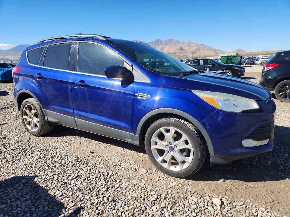 70927156 :رقم المزاد ، 1FMCU0GXXDUD37550 vin ، 2013 Ford Escape مزاد بيع