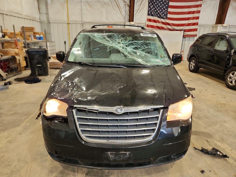 Продажа на аукционе авто 2010 Chrysler Town & Country, vin: 2A4RR5D14AR431987, номер лота: 66051106