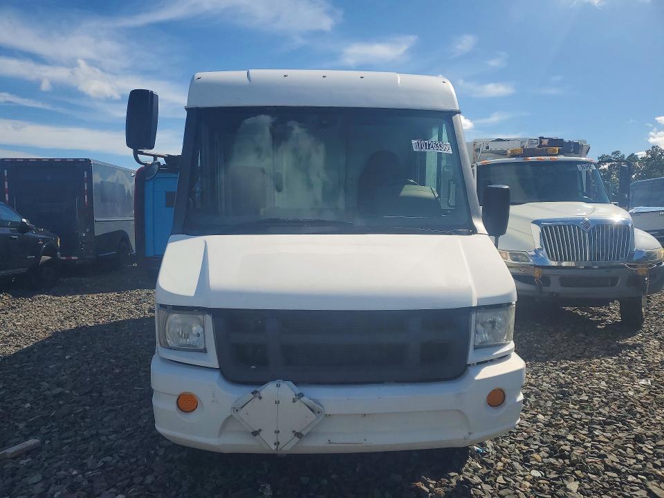 2012 Isuzu Npr მანქანა იყიდება აუქციონზე, vin: JALB4T170C7W00649, აუქციონის ნომერი: 70726336
