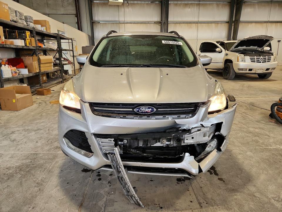 2016 Ford Escape მანქანა იყიდება აუქციონზე, vin: 1FMCU9GX2GUC09909, აუქციონის ნომერი: 68015526